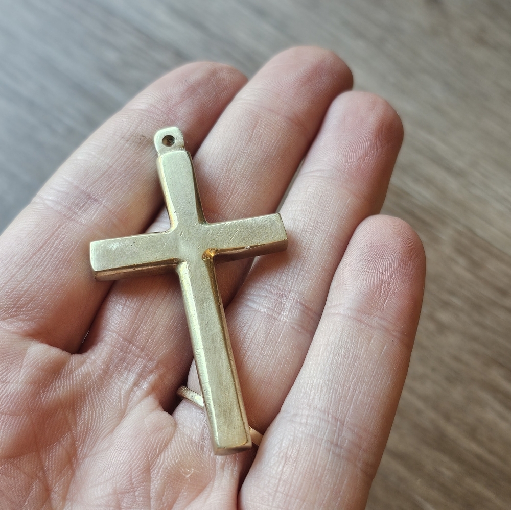 Beautiful Solid Brass Gold Colored Cross Pendent - image 4